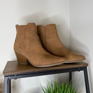 Indigo Rd Tan Ankle Boots